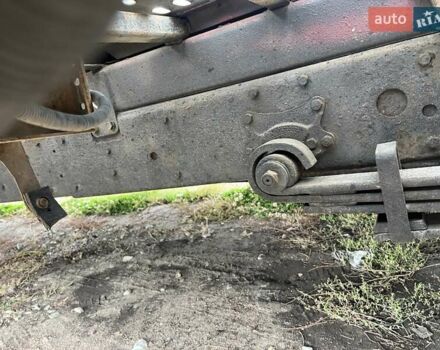 Красный Мерседес T2, объемом двигателя 4 л и пробегом 450 тыс. км за 16800 $, фото 33 на Automoto.ua