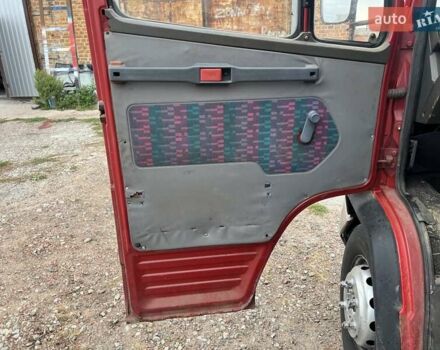 Красный Мерседес T2, объемом двигателя 4 л и пробегом 450 тыс. км за 16800 $, фото 13 на Automoto.ua