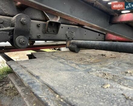 Красный Мерседес T2, объемом двигателя 4 л и пробегом 450 тыс. км за 16800 $, фото 28 на Automoto.ua