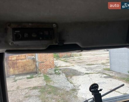 Красный Мерседес T2, объемом двигателя 4 л и пробегом 450 тыс. км за 16800 $, фото 18 на Automoto.ua