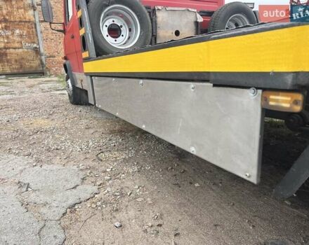 Красный Мерседес T2, объемом двигателя 4 л и пробегом 450 тыс. км за 16800 $, фото 26 на Automoto.ua