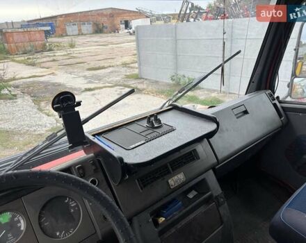 Красный Мерседес T2, объемом двигателя 4 л и пробегом 450 тыс. км за 16800 $, фото 17 на Automoto.ua