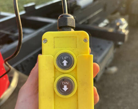 Красный Мерседес T2, объемом двигателя 4.25 л и пробегом 9 тыс. км за 14200 $, фото 38 на Automoto.ua