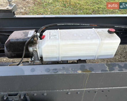 Красный Мерседес T2, объемом двигателя 4.25 л и пробегом 9 тыс. км за 14200 $, фото 27 на Automoto.ua