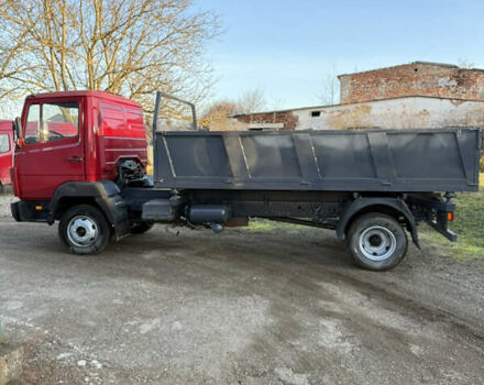 Красный Мерседес T2, объемом двигателя 4.25 л и пробегом 9 тыс. км за 14200 $, фото 7 на Automoto.ua