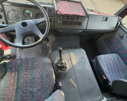 Красный Мерседес T2, объемом двигателя 4.25 л и пробегом 9 тыс. км за 14200 $, фото 34 на Automoto.ua