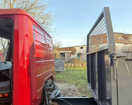 Красный Мерседес T2, объемом двигателя 4.25 л и пробегом 9 тыс. км за 14200 $, фото 11 на Automoto.ua