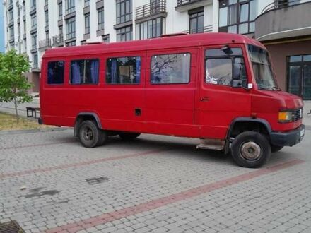 Мерседес T2 1991 в Надворной на Automoto.ua Красный Мерседес T2, объемом двигателя 3.97 л и пробегом 40 тыс. км за 3700 $, фото 1 на Automoto.ua