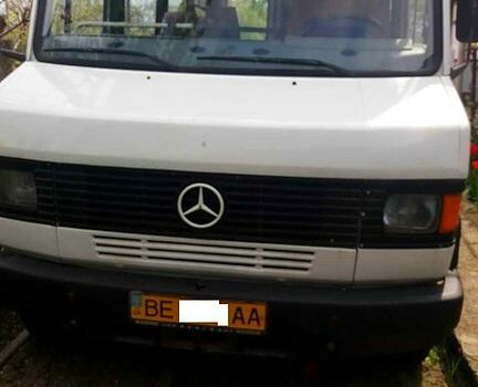 Мерседес T2, объемом двигателя 3 л и пробегом 570 тыс. км за 4000 $, фото 1 на Automoto.ua
