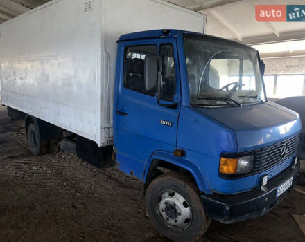 Мерседес T2, объемом двигателя 4 л и пробегом 650 тыс. км за 5900 $, фото 1 на Automoto.ua