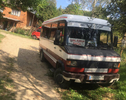 Мерседес T2, объемом двигателя 4 л и пробегом 2 тыс. км за 4000 $, фото 3 на Automoto.ua