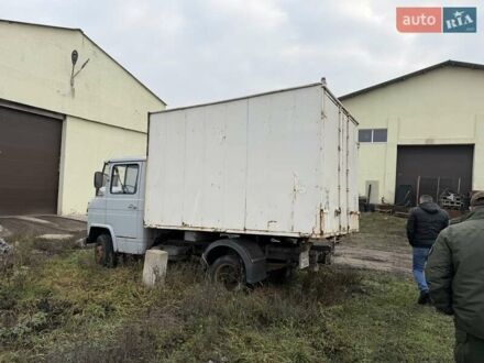 Мерседес T2, объемом двигателя 3.2 л и пробегом 450 тыс. км за 1500 $, фото 1 на Automoto.ua