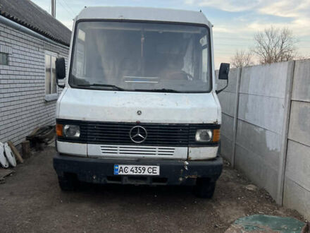Мерседес T2 1995 в Коростене на Automoto.ua Мерседес T2, объемом двигателя 0 л и пробегом 500 тыс. км за 3299 $, фото 1 на Automoto.ua