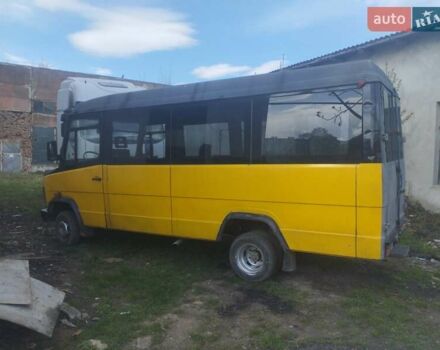 Желтый Мерседес T2, объемом двигателя 2.3 л и пробегом 5 тыс. км за 3150 $, фото 3 на Automoto.ua