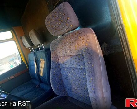 Мерседес T2 1987 в Белгород-Днестровском на Automoto.ua Желтый Мерседес T2, объемом двигателя 3.2 л и пробегом 0 тыс. км за 6000 $, фото 6 на Automoto.ua