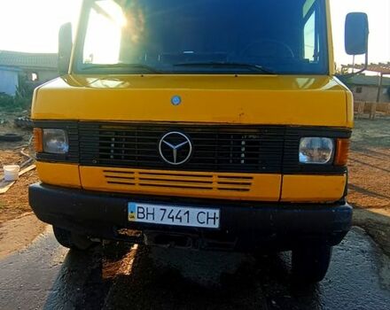 Мерседес T2 1987 в Белгород-Днестровском на Automoto.ua Желтый Мерседес T2, объемом двигателя 3.2 л и пробегом 0 тыс. км за 6000 $, фото 4 на Automoto.ua