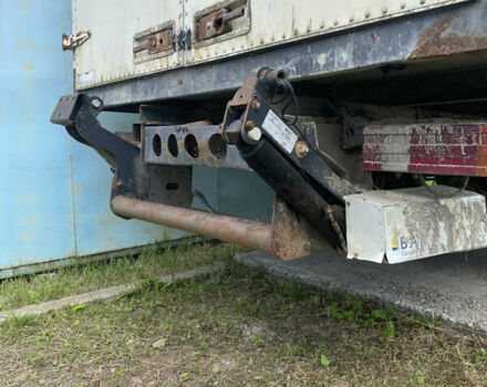 Жовтий Мерседес T2, об'ємом двигуна 3.97 л та пробігом 470 тис. км за 6900 $, фото 4 на Automoto.ua