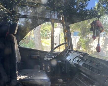 Желтый Мерседес T2, объемом двигателя 2.3 л и пробегом 278 тыс. км за 4000 $, фото 3 на Automoto.ua