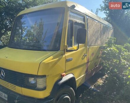 Желтый Мерседес T2, объемом двигателя 2.3 л и пробегом 278 тыс. км за 4000 $, фото 1 на Automoto.ua