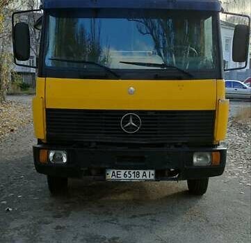 Желтый Мерседес T2, объемом двигателя 6 л и пробегом 3 тыс. км за 9250 $, фото 9 на Automoto.ua