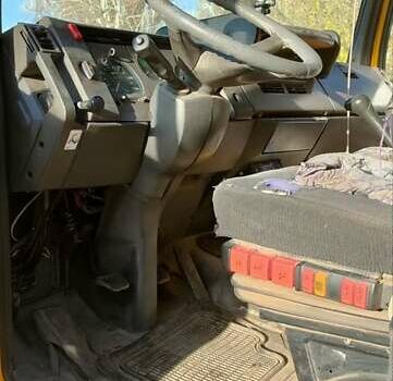 Желтый Мерседес T2, объемом двигателя 6 л и пробегом 3 тыс. км за 9250 $, фото 4 на Automoto.ua