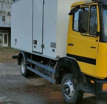 Желтый Мерседес T2, объемом двигателя 6 л и пробегом 3 тыс. км за 9250 $, фото 5 на Automoto.ua