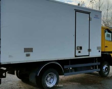 Желтый Мерседес T2, объемом двигателя 6 л и пробегом 3 тыс. км за 9250 $, фото 8 на Automoto.ua