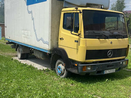 Мерседес T2 1991 у Самборе на Automoto.ua Жовтий Мерседес T2, об'ємом двигуна 3.97 л та пробігом 470 тис. км за 7200 $, фото 1 на Automoto.ua
