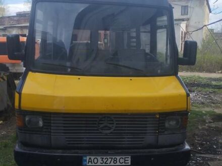 Желтый Мерседес T2, объемом двигателя 2.3 л и пробегом 5 тыс. км за 3150 $, фото 1 на Automoto.ua