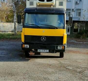 Жовтий Мерседес T2, об'ємом двигуна 6 л та пробігом 3 тис. км за 9250 $, фото 1 на Automoto.ua