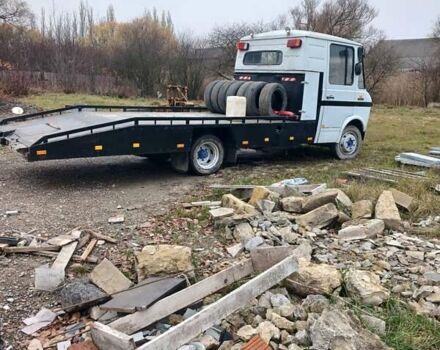 Сірий Мерседес T2, об'ємом двигуна 3.8 л та пробігом 540 тис. км за 3500 $, фото 4 на Automoto.ua