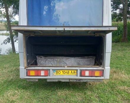 Серый Мерседес T2, объемом двигателя 3.97 л и пробегом 550 тыс. км за 3500 $, фото 2 на Automoto.ua