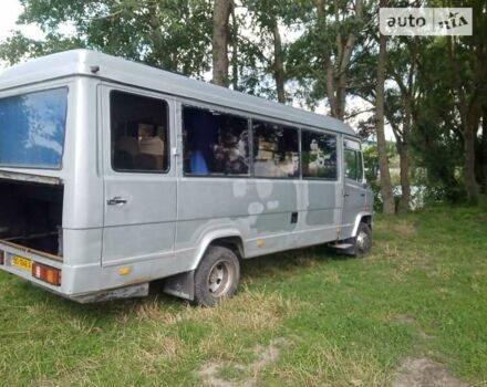 Серый Мерседес T2, объемом двигателя 3.97 л и пробегом 550 тыс. км за 3500 $, фото 13 на Automoto.ua