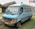 Синий Мерседес T2, объемом двигателя 2.4 л и пробегом 300 тыс. км за 1800 $, фото 1 на Automoto.ua