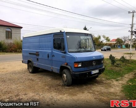 Синий Мерседес T2, объемом двигателя 4 л и пробегом 750 тыс. км за 6000 $, фото 3 на Automoto.ua