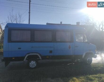 Синій Мерседес T2, об'ємом двигуна 3.97 л та пробігом 200 тис. км за 3800 $, фото 3 на Automoto.ua