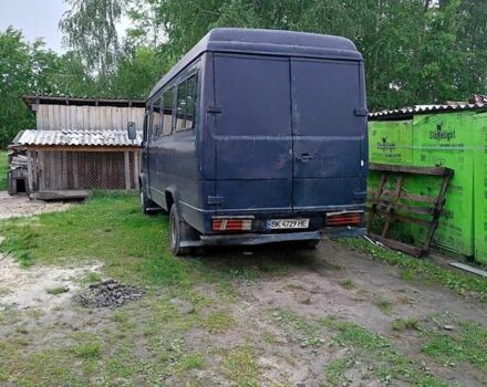 Синий Мерседес T2, объемом двигателя 3.97 л и пробегом 444 тыс. км за 3500 $, фото 8 на Automoto.ua