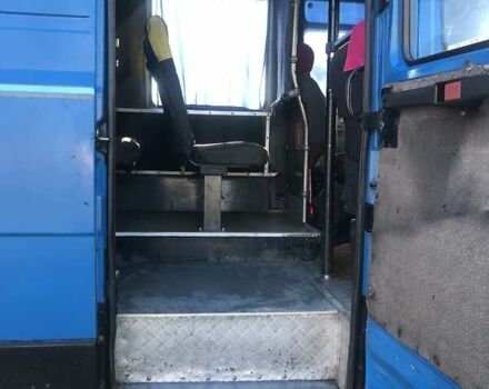 Синій Мерседес T2, об'ємом двигуна 4 л та пробігом 6 тис. км за 4500 $, фото 4 на Automoto.ua