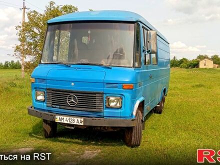 Мерседес T2 1986 у Новорад-Волынском на Automoto.ua Синій Мерседес T2, об'ємом двигуна 3.8 л та пробігом 300 тис. км за 3000 $, фото 1 на Automoto.ua