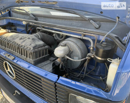 Синій Мерседес T2, об'ємом двигуна 4 л та пробігом 380 тис. км за 8800 $, фото 7 на Automoto.ua