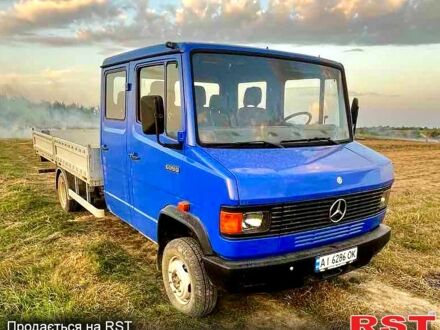 Синий Мерседес T2, объемом двигателя 4 л и пробегом 500 тыс. км за 13800 $, фото 1 на Automoto.ua