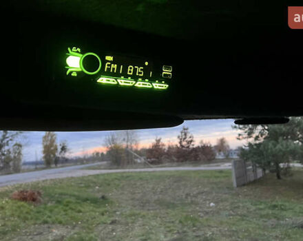 Зеленый Мерседес T2, объемом двигателя 4 л и пробегом 719 тыс. км за 10700 $, фото 12 на Automoto.ua