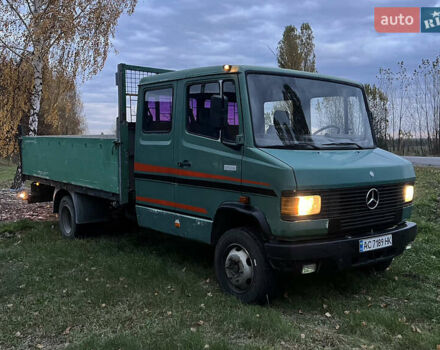 Зеленый Мерседес T2, объемом двигателя 4 л и пробегом 719 тыс. км за 10700 $, фото 1 на Automoto.ua