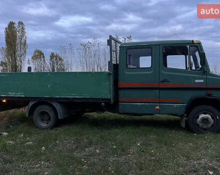 Зеленый Мерседес T2, объемом двигателя 4 л и пробегом 719 тыс. км за 10700 $, фото 2 на Automoto.ua