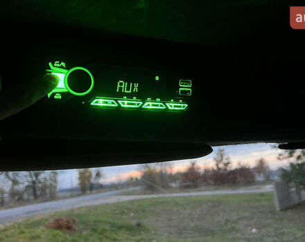 Зеленый Мерседес T2, объемом двигателя 4 л и пробегом 719 тыс. км за 10700 $, фото 13 на Automoto.ua