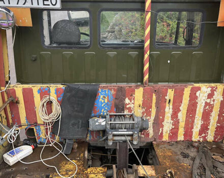 Зеленый Мерседес T2, объемом двигателя 3.78 л и пробегом 200 тыс. км за 6200 $, фото 4 на Automoto.ua