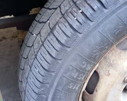 Зеленый Мерседес T2, объемом двигателя 3.7 л и пробегом 500 тыс. км за 2200 $, фото 3 на Automoto.ua