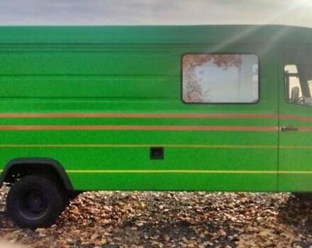 Зелений Мерседес T2, об'ємом двигуна 4 л та пробігом 740 тис. км за 12500 $, фото 6 на Automoto.ua