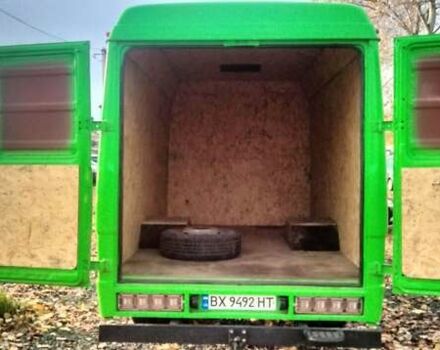 Зелений Мерседес T2, об'ємом двигуна 4 л та пробігом 740 тис. км за 12500 $, фото 5 на Automoto.ua