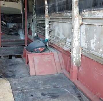 Зелений Мерседес T2, об'ємом двигуна 4 л та пробігом 740 тис. км за 12500 $, фото 10 на Automoto.ua